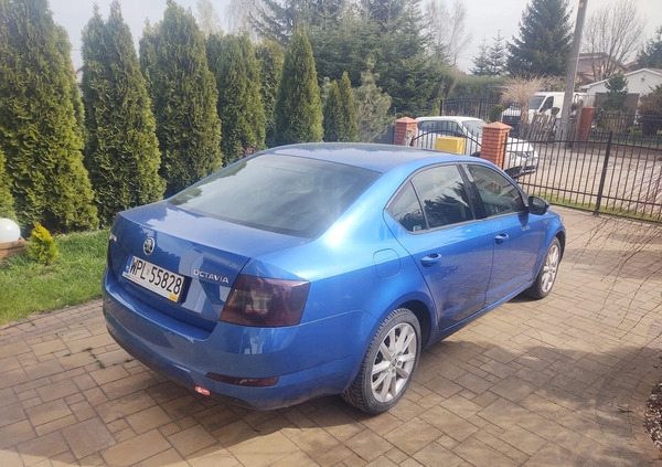 Skoda Octavia cena 31900 przebieg: 324000, rok produkcji 2015 z Gdańsk małe 781